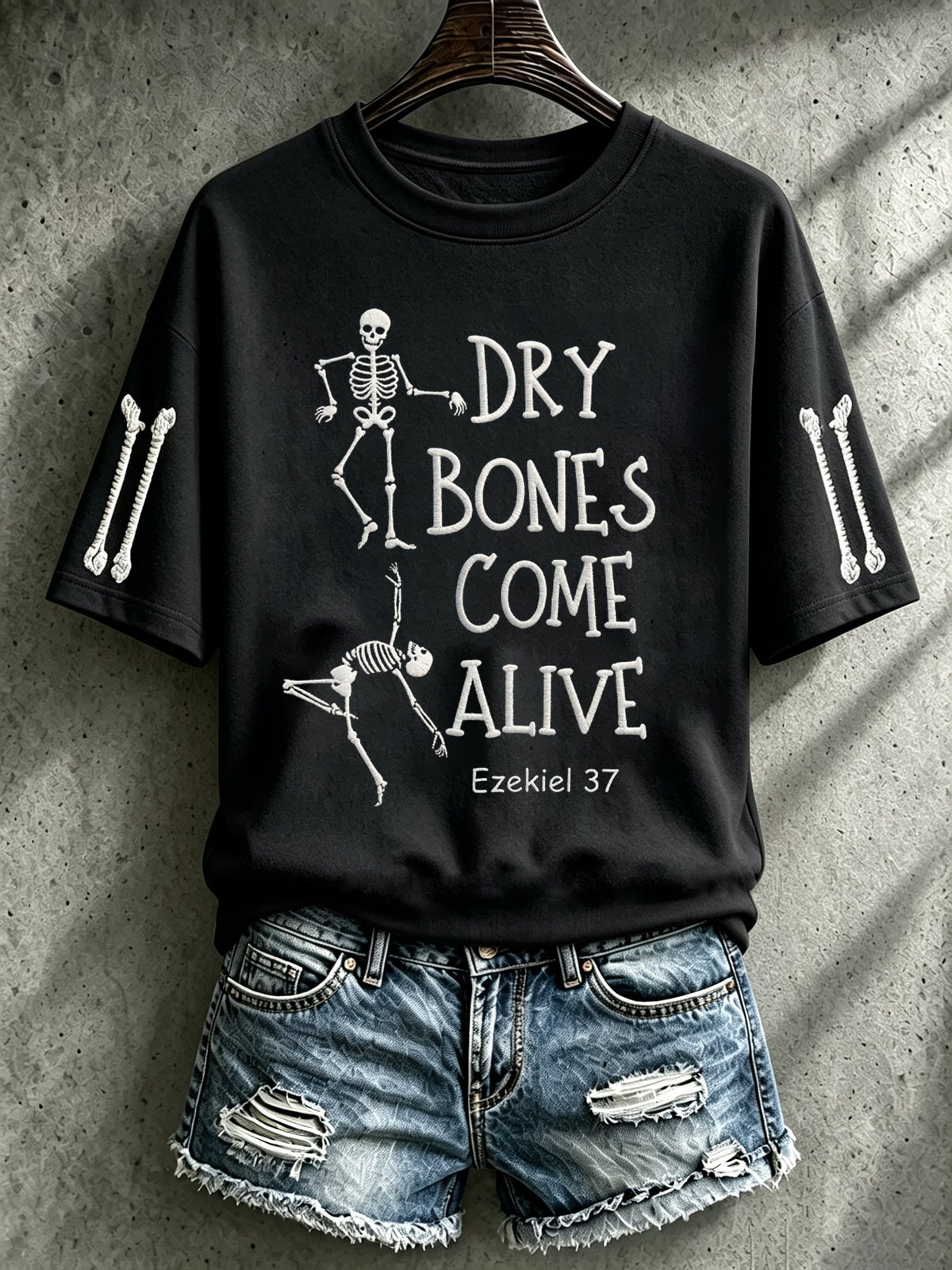 Women's Halloween Faith Lover Dry Bones Come Alive Printed T-shirt